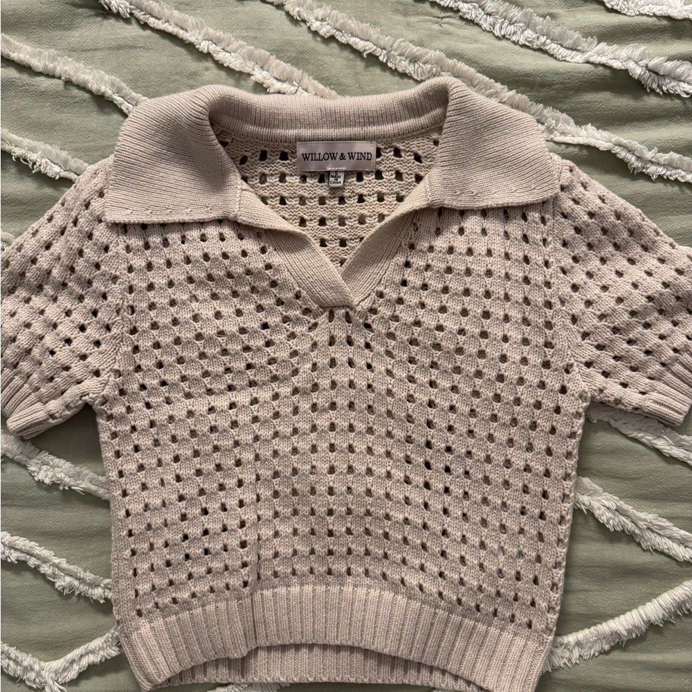 Willow & Wind Beige V-Neck Knit Top